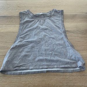 Lulu muscle tee!
